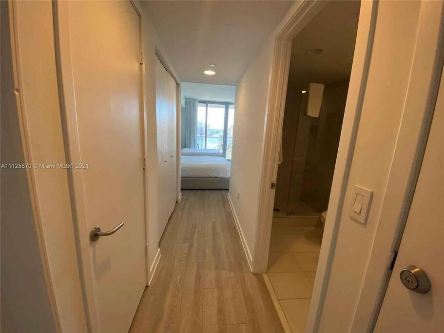 2BD 2BA Condo @Beachwalk Resort W/Pool Hallandale Beach Esterno foto